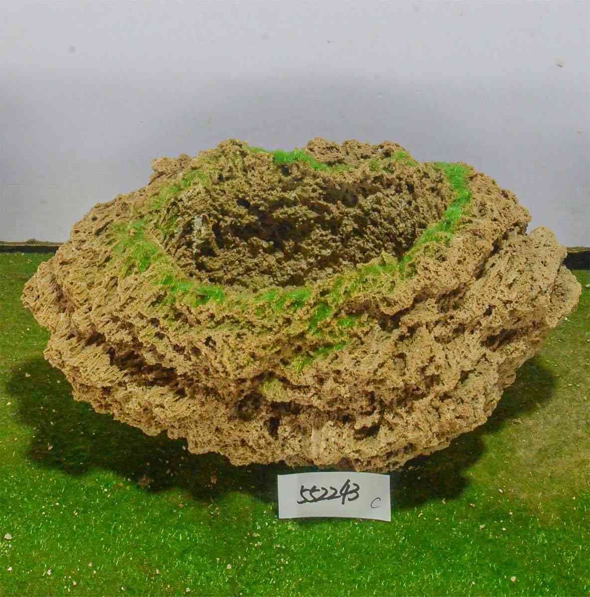 552243
