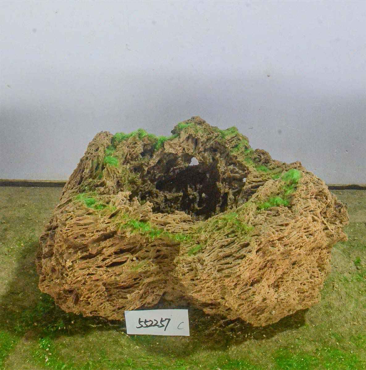 552257